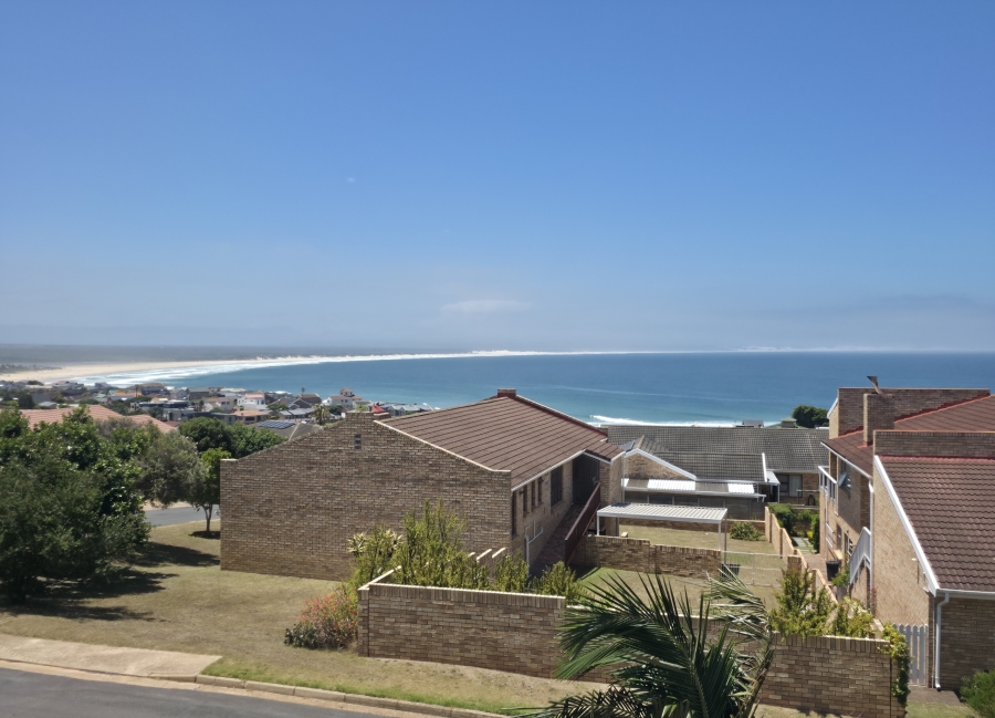 3 Bedroom Property for Sale in Wavecrest Eastern Cape